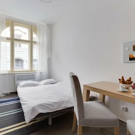 Jt's Navratilova Str. Apartman Prága